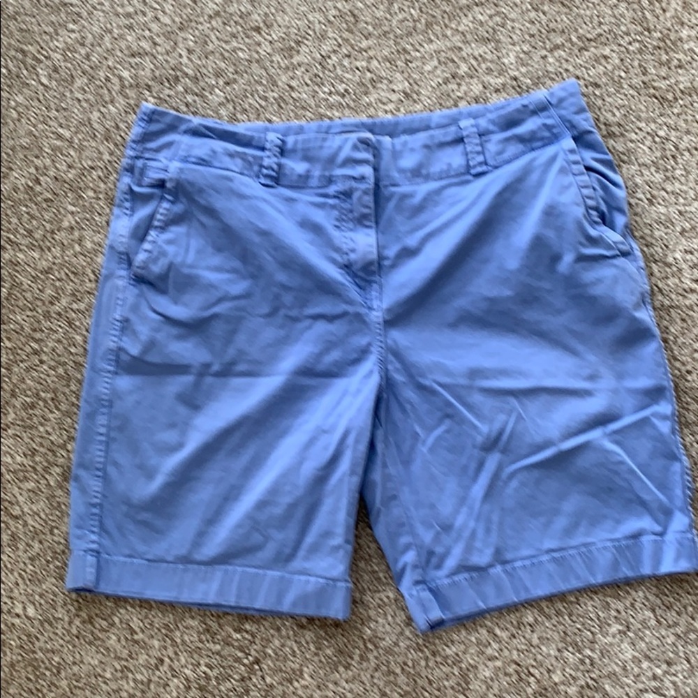 Classic Vineyard Vines blue Bermuda shorts size 14